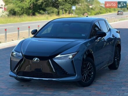 Сірий Лексус RZ, об'ємом двигуна 0 л та пробігом 16 тис. км за 42900 $, фото 1 на Automoto.ua