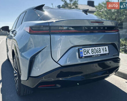 Синий Лексус RZ, объемом двигателя 0 л и пробегом 14 тыс. км за 36900 $, фото 5 на Automoto.ua