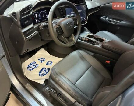 Синий Лексус RZ, объемом двигателя 0 л и пробегом 1 тыс. км за 46999 $, фото 17 на Automoto.ua