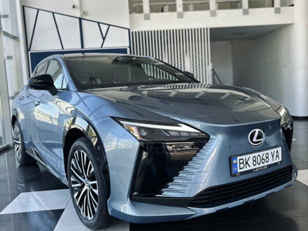 Синій Лексус RZ, об'ємом двигуна 0 л та пробігом 14 тис. км за 36900 $, фото 1 на Automoto.ua