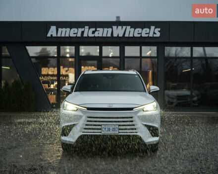 Білий Лексус TX, об'ємом двигуна 2.4 л та пробігом 24 тис. км за 95000 $, фото 1 на Automoto.ua