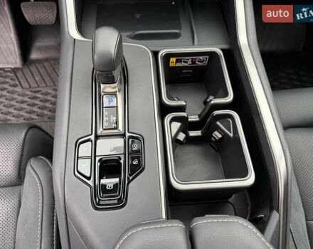 Чорний Лексус TX, об'ємом двигуна 2.39 л та пробігом 3 тис. км за 93000 $, фото 8 на Automoto.ua