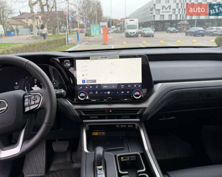 Чорний Лексус TX, об'ємом двигуна 2.39 л та пробігом 3 тис. км за 93000 $, фото 7 на Automoto.ua