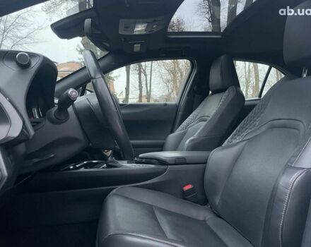 Белый Лексус UX, объемом двигателя 2 л и пробегом 66 тыс. км за 27990 $, фото 19 на Automoto.ua