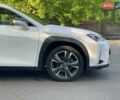 Белый Лексус UX, объемом двигателя 2 л и пробегом 66 тыс. км за 25790 $, фото 3 на Automoto.ua