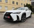 Белый Лексус UX, объемом двигателя 2 л и пробегом 28 тыс. км за 27990 $, фото 1 на Automoto.ua