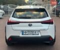Білий Лексус UX, об'ємом двигуна 2 л та пробігом 45 тис. км за 28000 $, фото 1 на Automoto.ua