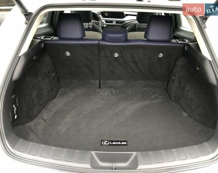 Белый Лексус UX, объемом двигателя 1.99 л и пробегом 79 тыс. км за 25500 $, фото 37 на Automoto.ua