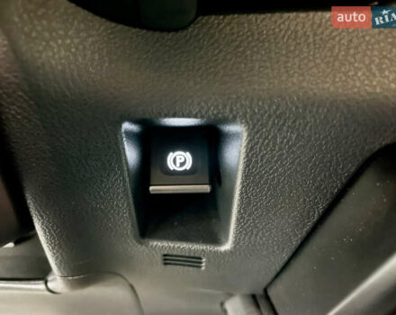 Белый Лексус UX, объемом двигателя 1.99 л и пробегом 46 тыс. км за 35500 $, фото 20 на Automoto.ua