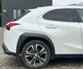 Белый Лексус UX, объемом двигателя 2 л и пробегом 86 тыс. км за 23390 $, фото 7 на Automoto.ua