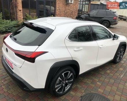 Белый Лексус UX, объемом двигателя 1.99 л и пробегом 79 тыс. км за 25500 $, фото 10 на Automoto.ua