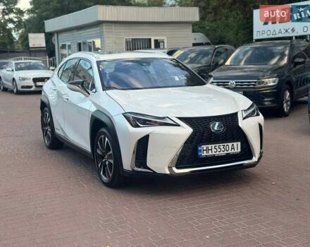 Білий Лексус UX, об'ємом двигуна 2 л та пробігом 45 тис. км за 28000 $, фото 5 на Automoto.ua