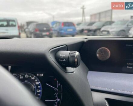 Белый Лексус UX, объемом двигателя 2 л и пробегом 86 тыс. км за 23390 $, фото 22 на Automoto.ua