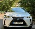 Белый Лексус UX, объемом двигателя 2 л и пробегом 101 тыс. км за 21999 $, фото 1 на Automoto.ua