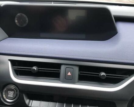 Белый Лексус UX, объемом двигателя 1.99 л и пробегом 79 тыс. км за 25500 $, фото 51 на Automoto.ua