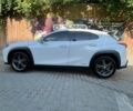 Білий Лексус UX, об'ємом двигуна 1.99 л та пробігом 213 тис. км за 26250 $, фото 7 на Automoto.ua