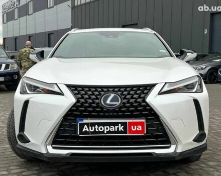 Белый Лексус UX, объемом двигателя 2 л и пробегом 86 тыс. км за 23390 $, фото 12 на Automoto.ua
