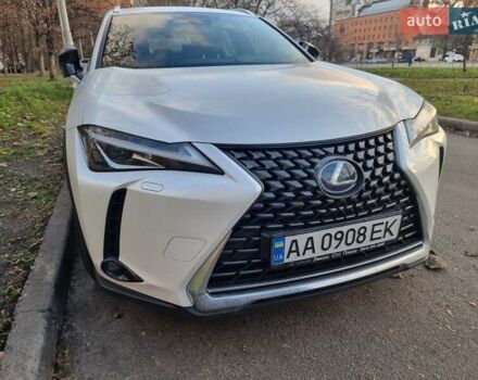 Білий Лексус UX, об'ємом двигуна 1.99 л та пробігом 49 тис. км за 28500 $, фото 9 на Automoto.ua