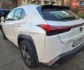 Білий Лексус UX, об'ємом двигуна 1.99 л та пробігом 49 тис. км за 28500 $, фото 4 на Automoto.ua