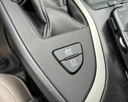 Белый Лексус UX, объемом двигателя 2 л и пробегом 86 тыс. км за 23390 $, фото 33 на Automoto.ua