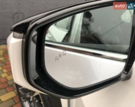 Белый Лексус UX, объемом двигателя 1.99 л и пробегом 79 тыс. км за 25500 $, фото 63 на Automoto.ua