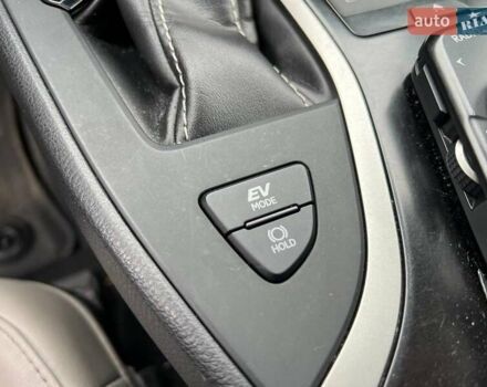 Белый Лексус UX, объемом двигателя 2 л и пробегом 86 тыс. км за 23390 $, фото 32 на Automoto.ua