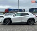 Белый Лексус UX, объемом двигателя 2 л и пробегом 86 тыс. км за 23390 $, фото 2 на Automoto.ua