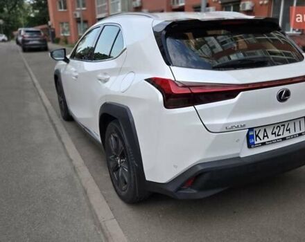 Білий Лексус UX, об'ємом двигуна 1.99 л та пробігом 103 тис. км за 29500 $, фото 11 на Automoto.ua