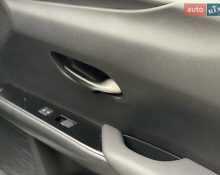 Белый Лексус UX, объемом двигателя 1.99 л и пробегом 46 тыс. км за 35500 $, фото 37 на Automoto.ua