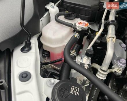 Белый Лексус UX, объемом двигателя 1.99 л и пробегом 79 тыс. км за 25500 $, фото 57 на Automoto.ua