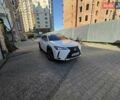 Белый Лексус UX, объемом двигателя 1.99 л и пробегом 33 тыс. км за 24000 $, фото 1 на Automoto.ua