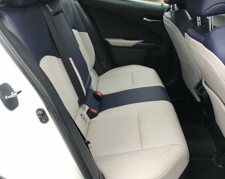 Белый Лексус UX, объемом двигателя 1.99 л и пробегом 79 тыс. км за 25500 $, фото 40 на Automoto.ua