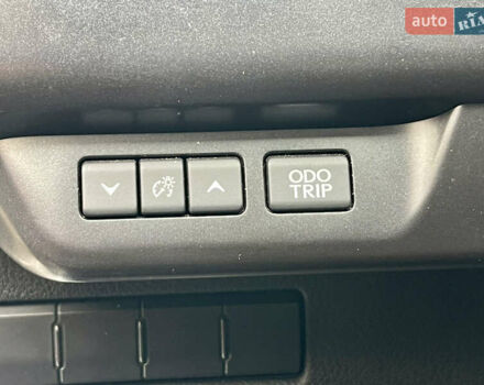 Белый Лексус UX, объемом двигателя 1.99 л и пробегом 46 тыс. км за 35500 $, фото 24 на Automoto.ua