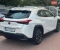 Білий Лексус UX, об'ємом двигуна 2 л та пробігом 45 тис. км за 28000 $, фото 8 на Automoto.ua