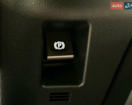 Белый Лексус UX, объемом двигателя 1.99 л и пробегом 46 тыс. км за 35500 $, фото 41 на Automoto.ua