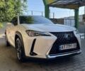 Білий Лексус UX, об'ємом двигуна 1.99 л та пробігом 213 тис. км за 26250 $, фото 1 на Automoto.ua