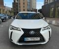Белый Лексус UX, объемом двигателя 1.99 л и пробегом 92 тыс. км за 27500 $, фото 1 на Automoto.ua