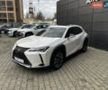 Белый Лексус UX, объемом двигателя 1.99 л и пробегом 70 тыс. км за 31000 $, фото 4 на Automoto.ua