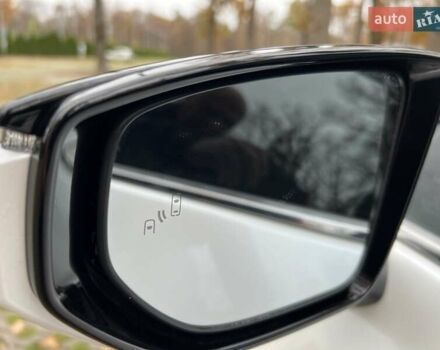 Белый Лексус UX, объемом двигателя 1.97 л и пробегом 87 тыс. км за 26000 $, фото 7 на Automoto.ua