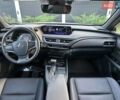 Белый Лексус UX, объемом двигателя 1.99 л и пробегом 60 тыс. км за 28400 $, фото 12 на Automoto.ua