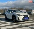 Белый Лексус UX, объемом двигателя 1.99 л и пробегом 14 тыс. км за 32000 $, фото 1 на Automoto.ua
