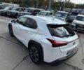 Білий Лексус UX, об'ємом двигуна 2 л та пробігом 70 тис. км за 25940 $, фото 2 на Automoto.ua