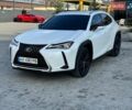 Білий Лексус UX, об'ємом двигуна 1.99 л та пробігом 75 тис. км за 27500 $, фото 1 на Automoto.ua