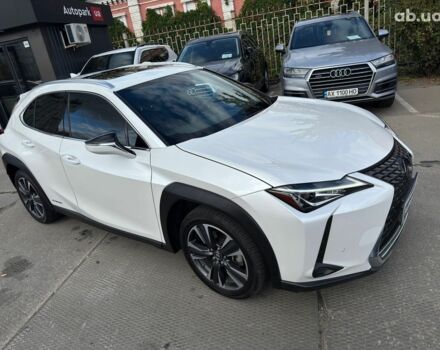 Білий Лексус UX, об'ємом двигуна 2 л та пробігом 70 тис. км за 25940 $, фото 9 на Automoto.ua
