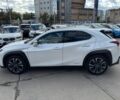 Білий Лексус UX, об'ємом двигуна 2 л та пробігом 70 тис. км за 25940 $, фото 1 на Automoto.ua