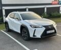 Белый Лексус UX, объемом двигателя 1.99 л и пробегом 60 тыс. км за 28400 $, фото 3 на Automoto.ua