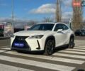 Белый Лексус UX, объемом двигателя 1.99 л и пробегом 14 тыс. км за 32000 $, фото 1 на Automoto.ua