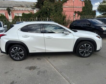 Білий Лексус UX, об'ємом двигуна 2 л та пробігом 70 тис. км за 25940 $, фото 8 на Automoto.ua
