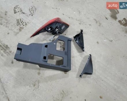 Білий Лексус UX, об'ємом двигуна 1.99 л та пробігом 90 тис. км за 8000 $, фото 11 на Automoto.ua