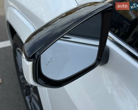 Білий Лексус UX, об'ємом двигуна 1.99 л та пробігом 22 тис. км за 29400 $, фото 19 на Automoto.ua